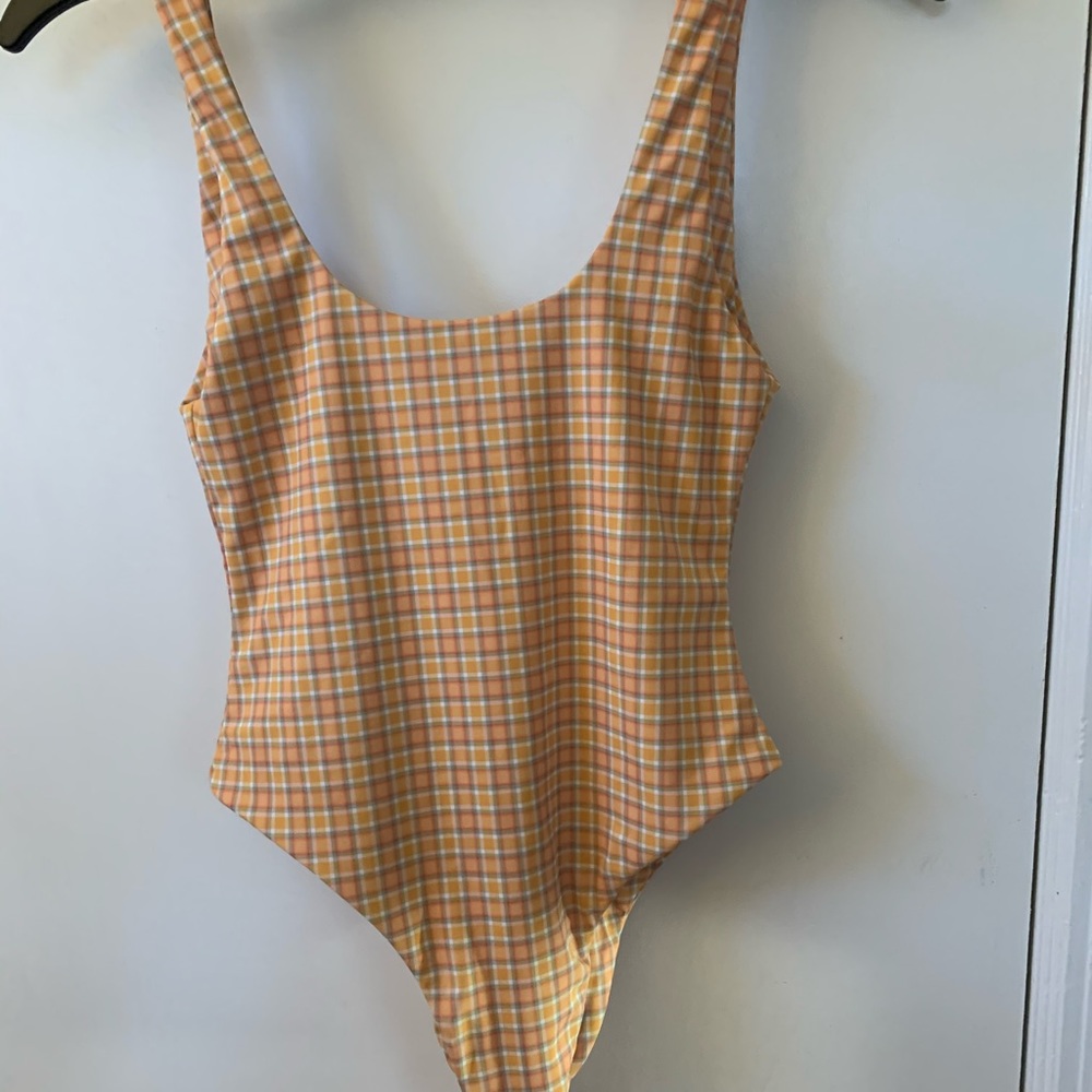 La Hana Swim one piece bathing suit